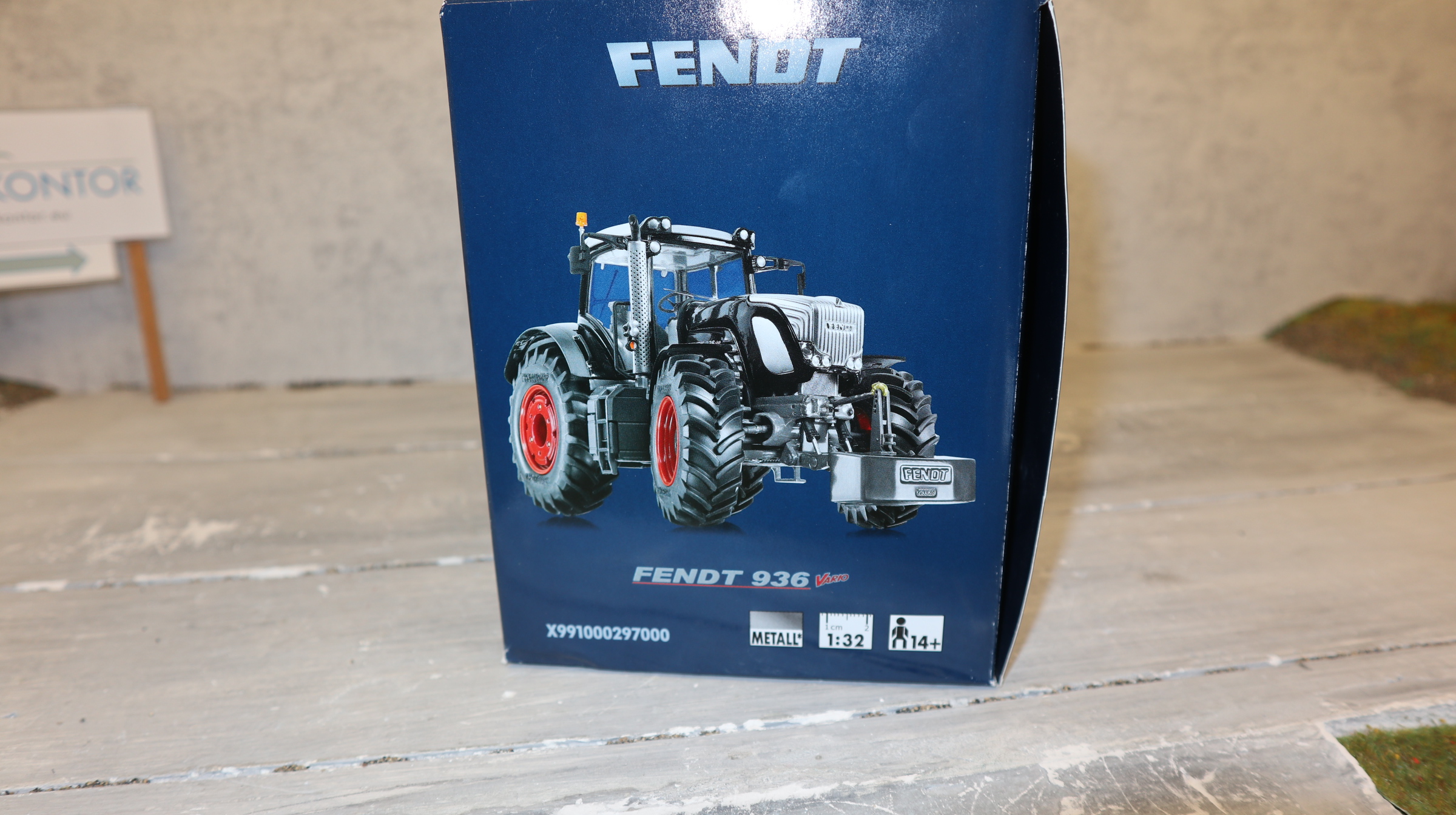 Wiking X991000297000 in 1:32, Fendt 936 in schwarz, Werbemodell